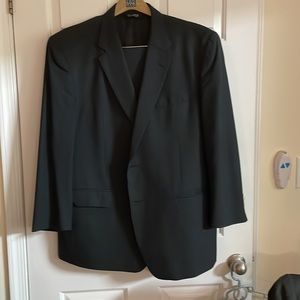 Men’s Jos A Bank Black Pin Stripe Suit. approx 50 R big and tall